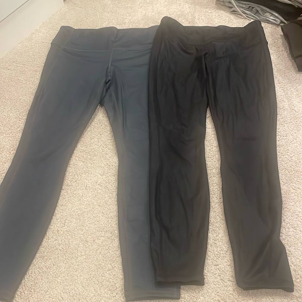 Athleta shiny blue and black 7/8 leggings
